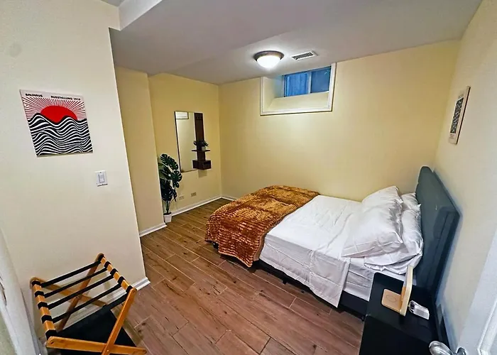 Apartment Spacious And Modern 3bd 2ba Home- Garage Parking!