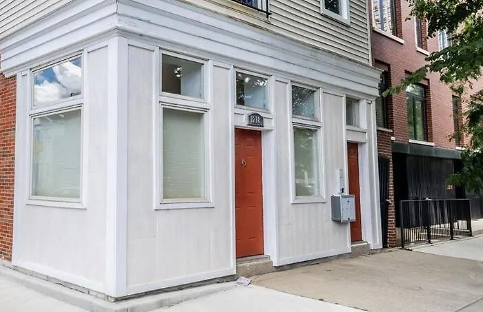 Apartment Spacious And Modern 3bd 2ba Home- Garage Parking!